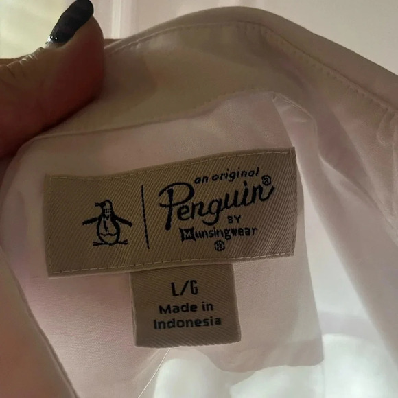 Men’s size Large Original Penguin Short sleeve button down shirt- White, blue - Picture 7 of 8